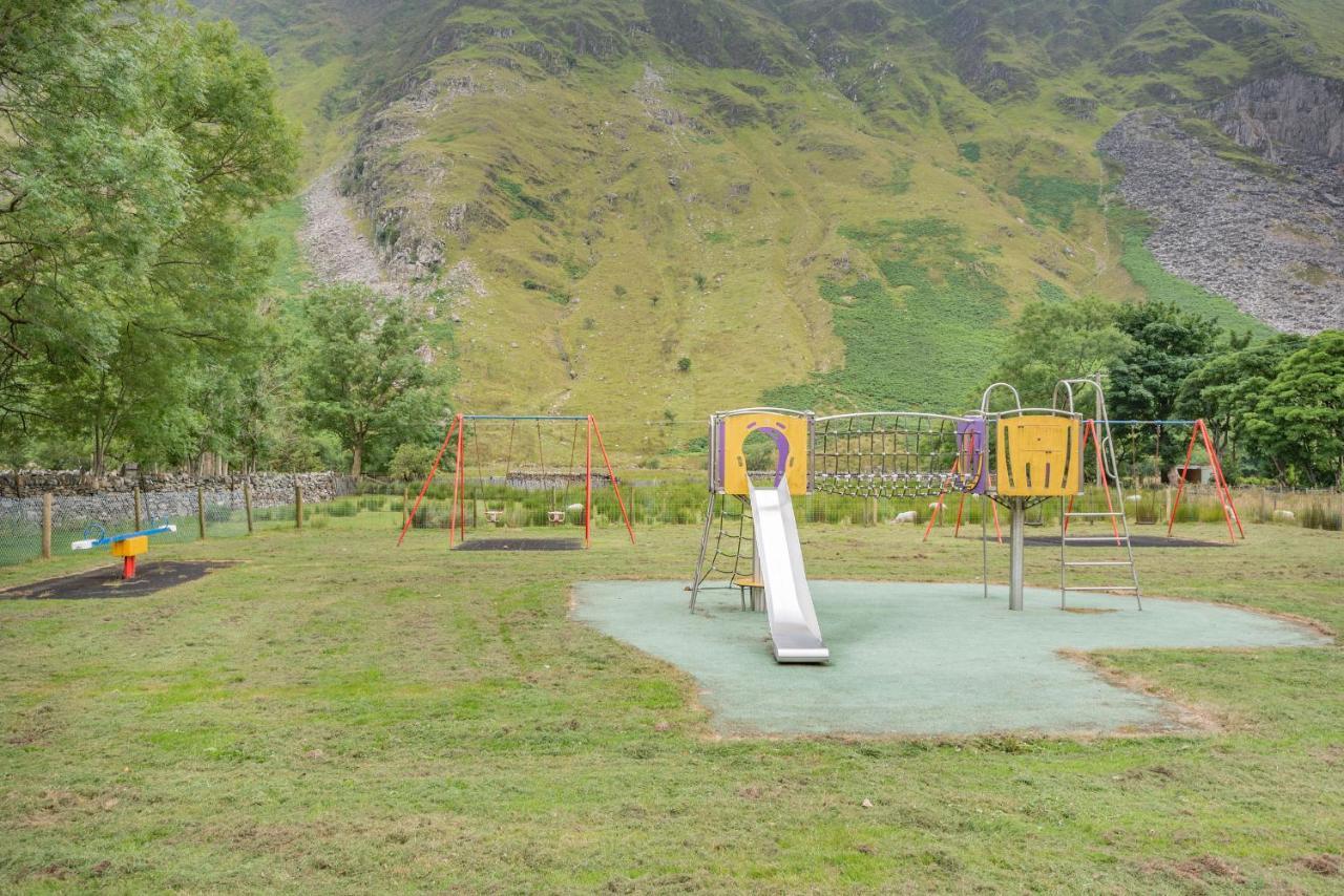 Villa Bwthyn Y Nant à Dinorwic Extérieur photo